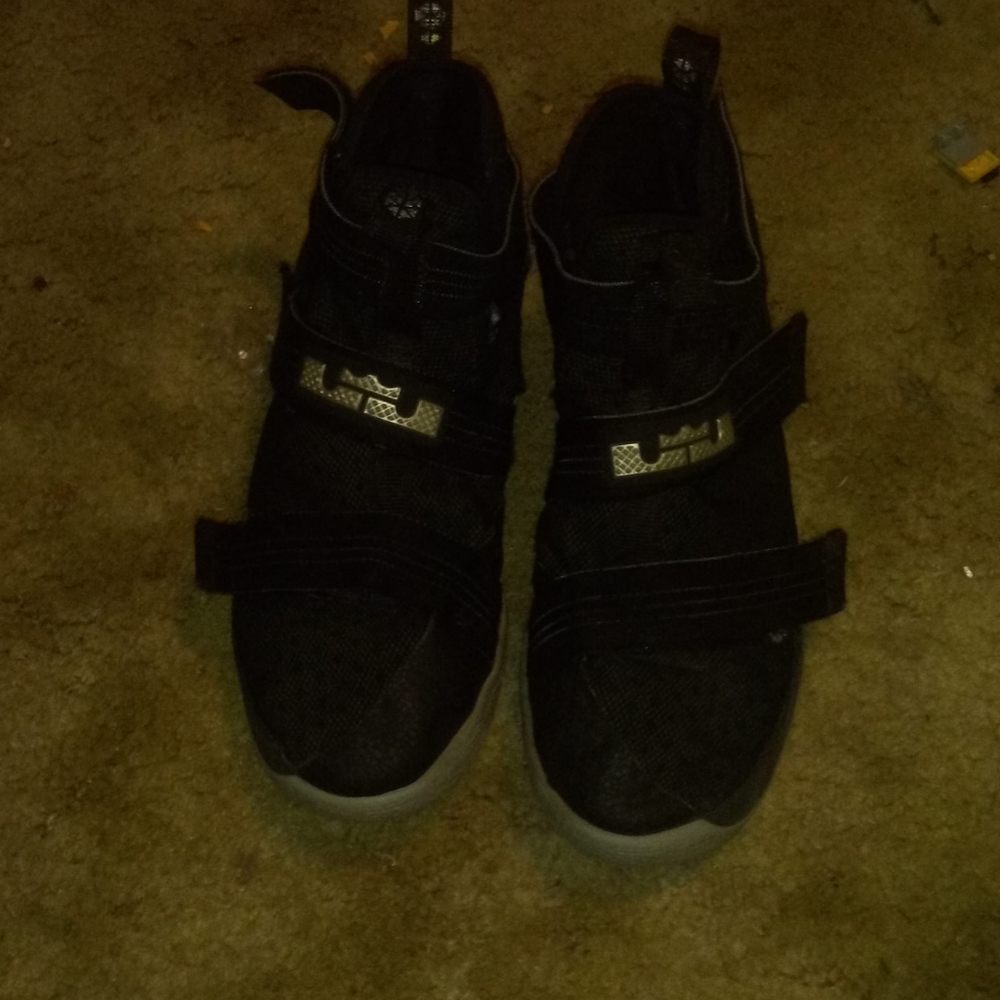 LeBron 11 soldiers